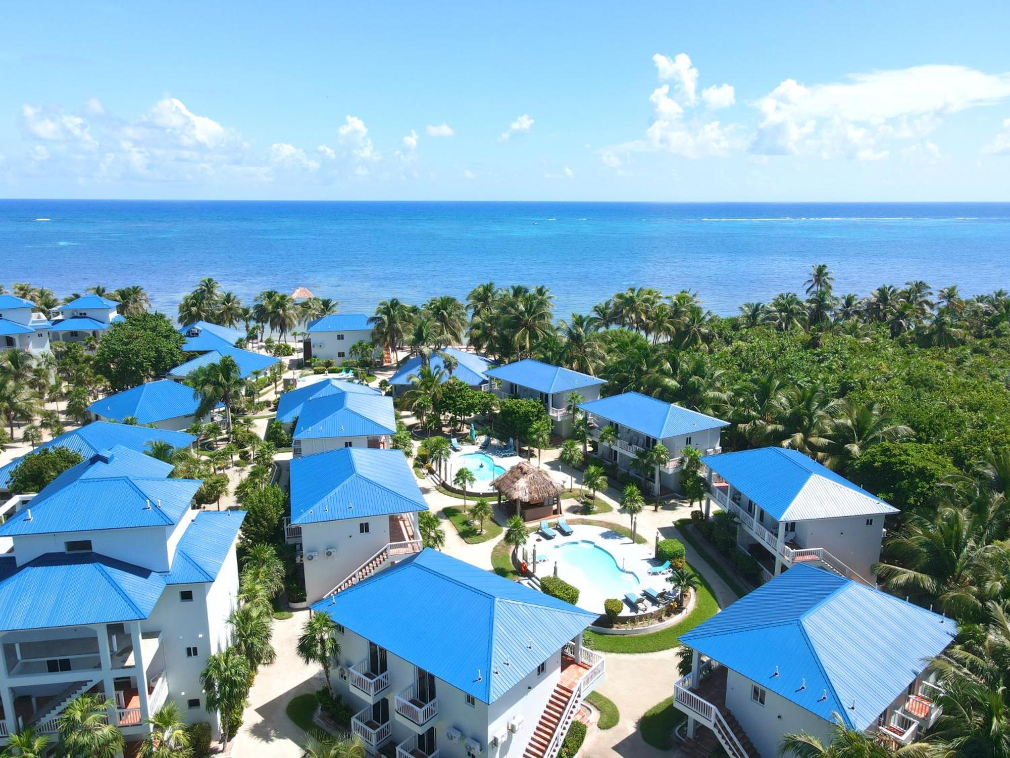 Sapphire Beach Resort San Pedro  Exterior photo