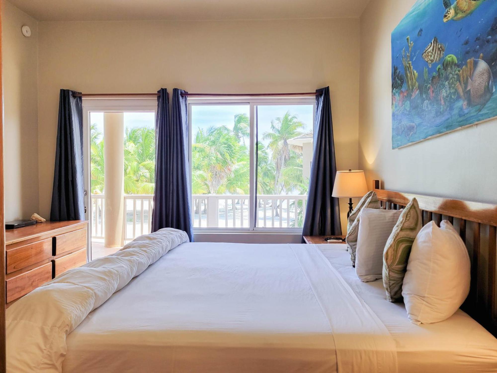 Sapphire Beach Resort San Pedro  Exterior photo