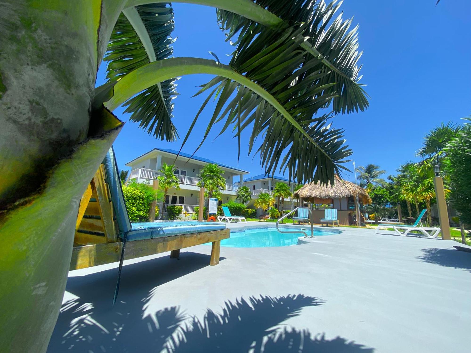 Sapphire Beach Resort San Pedro  Exterior photo