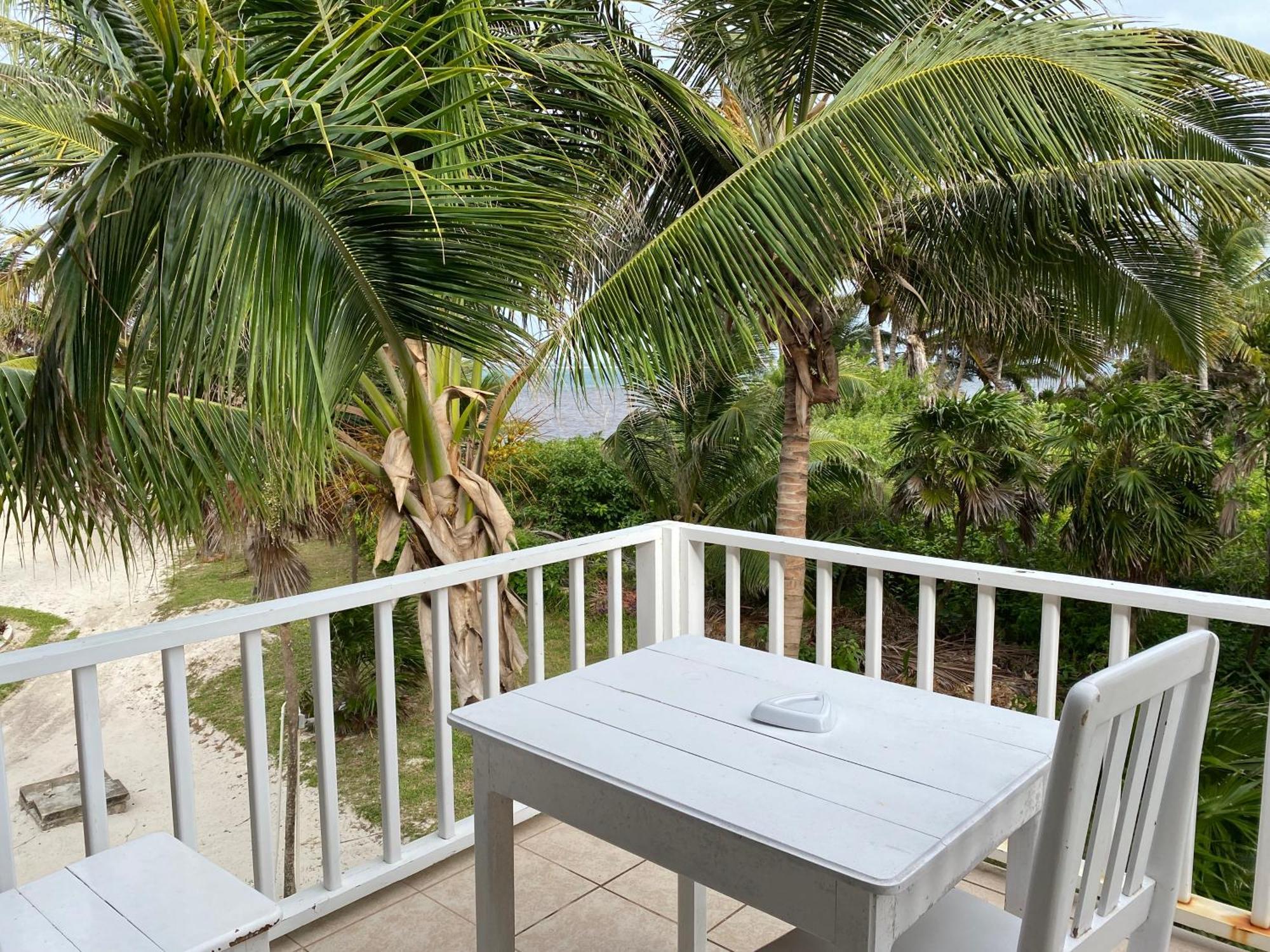 Sapphire Beach Resort San Pedro  Exterior photo